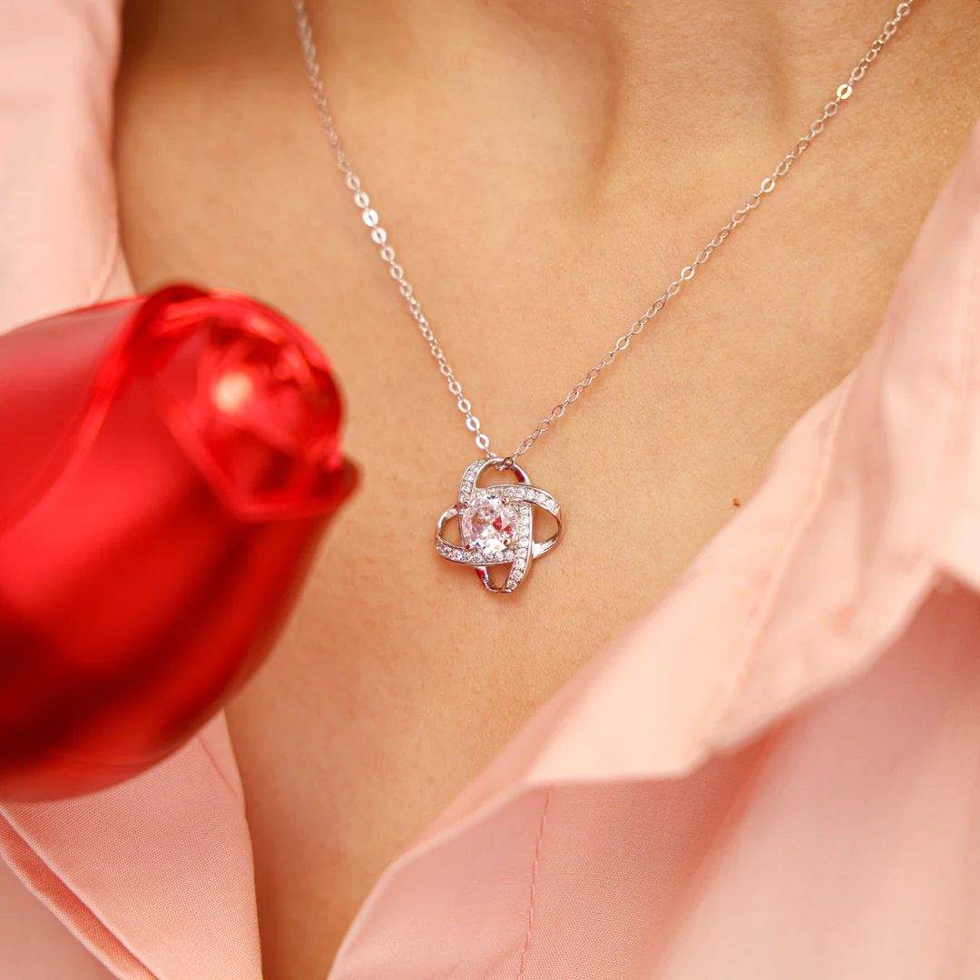 Sterling Silver Necklace with a Luxury Rose Box - Image 3